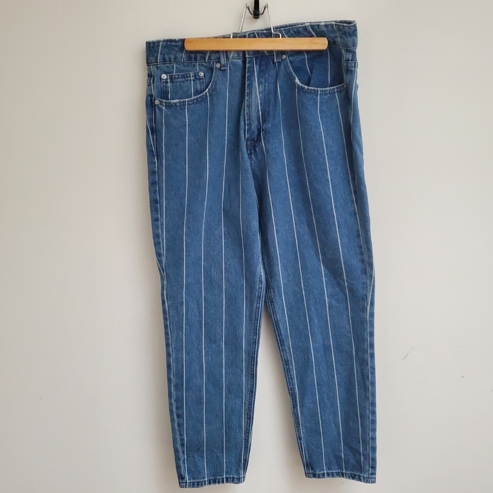 Forever 21 Women Blue Pinstriped Relaxed Jeans